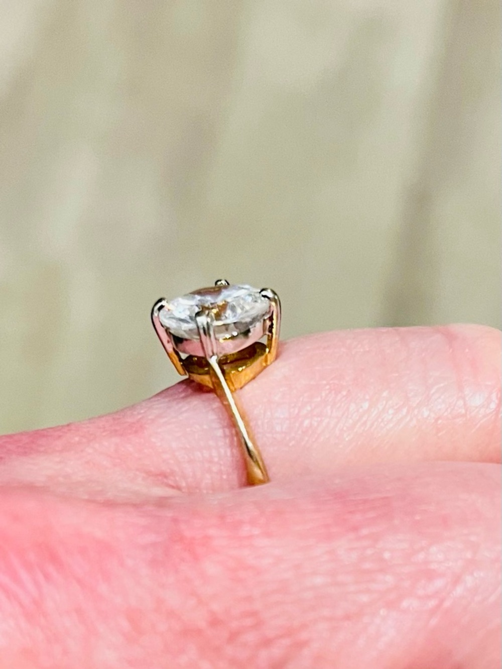 2 Carat Look Solitaire Ring 14K Gold Electroplated Size 6.25 - Picture 13 of 16